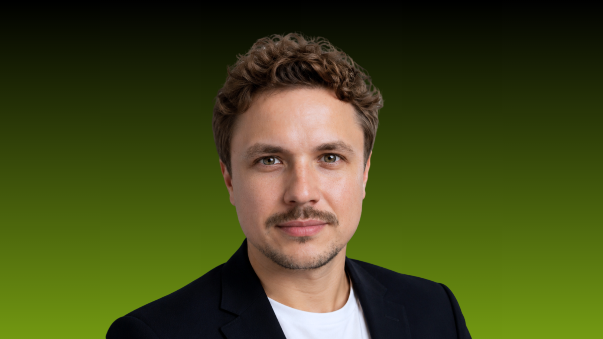 Денис Олейніков